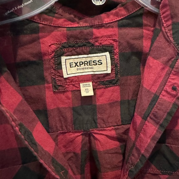 Express Red & Black Plaid Flannel - size xs - Picture 2 of 5